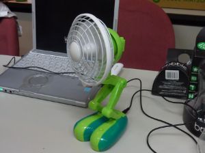 脚が動く緑のタイプ