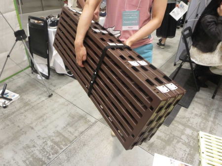 出っ張りのないフォルム