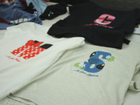 アルファベットTシャツ