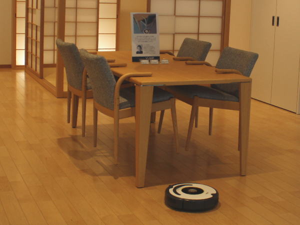 ロボット掃除機のことを考えた家具
