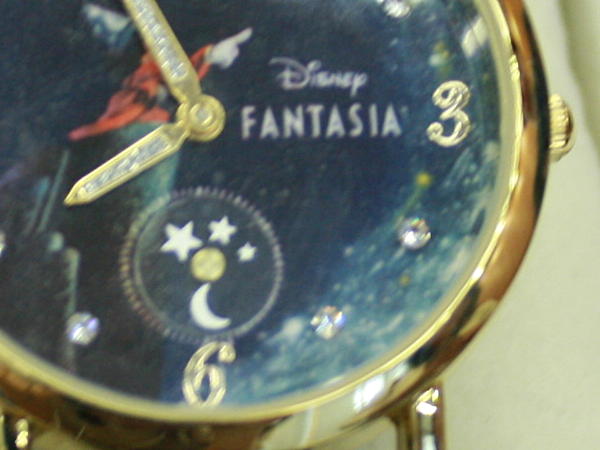 ファンタジア　腕時計の文字盤